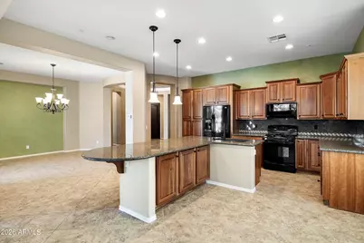 13054 W Running Deer Trail, Peoria, AZ 85383 - Photo 11