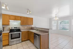 3142 E Wahalla Ln, Phoenix, AZ 85050 - Photo 9