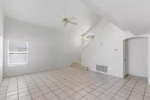 3142 E Wahalla Ln, Phoenix, AZ 85050 - Photo 3