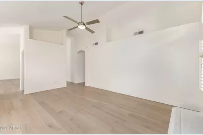 757 E Courtney Lane, Tempe, AZ 85284 - Photo 9