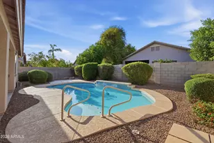 8804 W Glenn Dr, Glendale, AZ 85305 - Photo 21