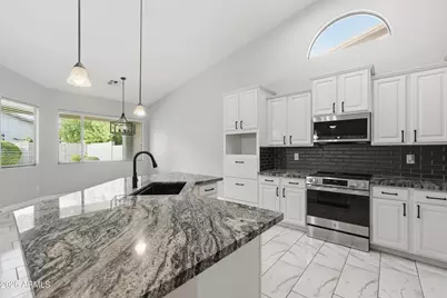 8804 W Glenn Drive, Glendale, AZ 85305 - Photo 5