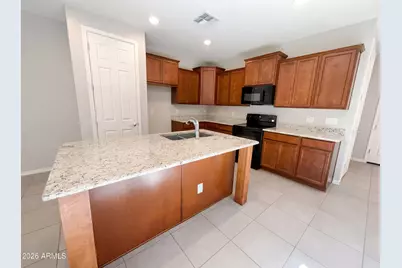 2511 S Entwistle Street, Gilbert, AZ 85295 - Photo 3