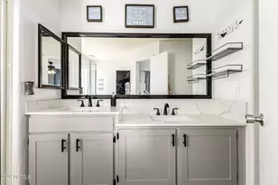 3490 W Frankfurt Dr, Chandler, AZ 85226 - Photo 11