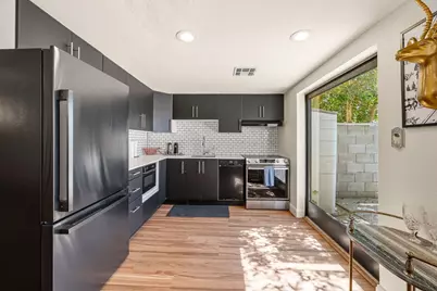 385 W Pierson Street #E5, Phoenix, AZ 85013 - Photo 5