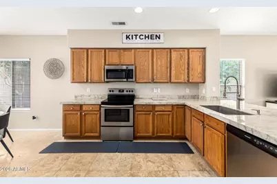 17447 W Yavapai Street, Goodyear, AZ 85338 - Photo 9