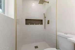 2122 W Dahlia Dr, Phoenix, AZ 85029 - Photo 13