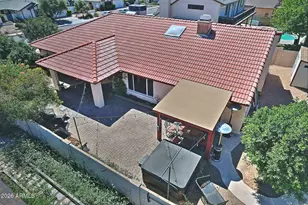 2724 W Gila Ln, Chandler, AZ 85224 - Photo 3