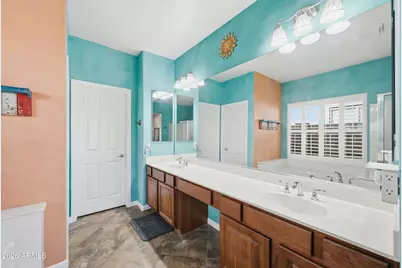 2310 W Kachina Trail, Phoenix, AZ 85041 - Photo 33