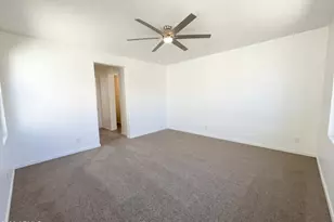 1952 S Follett Way, Gilbert, AZ 85295 - Photo 17