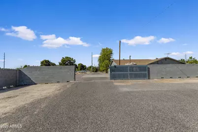 16555 W Lower Buckeye Road, Goodyear, AZ 85338 - Photo 39