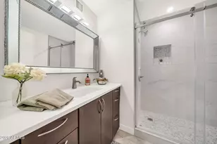 7817 E Sage Dr, Scottsdale, AZ 85250 - Photo 21