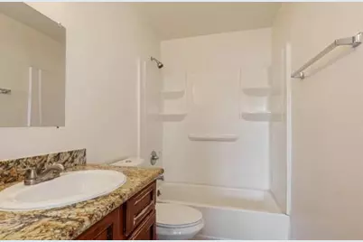 8233 W Indianola Avenue, Phoenix, AZ 85033 - Photo 5