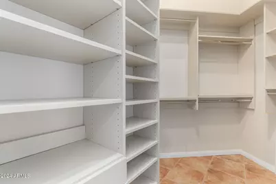 8924 E Captain Dreyfus Avenue, Scottsdale, AZ 85260 - Photo 19