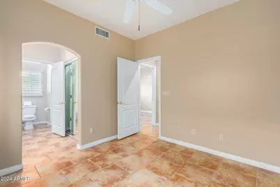 8924 E Captain Dreyfus Avenue, Scottsdale, AZ 85260 - Photo 23