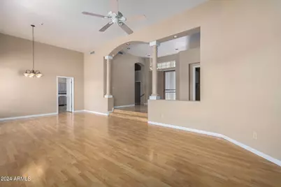 8924 E Captain Dreyfus Avenue, Scottsdale, AZ 85260 - Photo 9