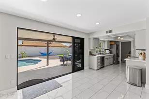 5129 W Echo Ln, Glendale, AZ 85302 - Photo 7