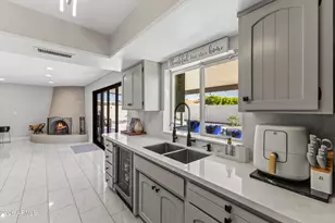 5129 W Echo Ln, Glendale, AZ 85302 - Photo 9