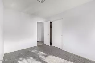 2010 E Sheena Dr, Phoenix, AZ 85022 - Photo 23