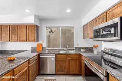 2010 E Sheena Drive, Phoenix, AZ 85022 - Photo 11