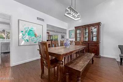 11401 N 45th Place, Phoenix, AZ 85028 - Photo 9