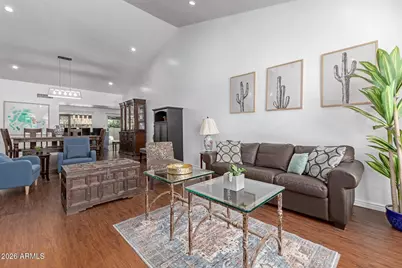 11401 N 45th Place, Phoenix, AZ 85028 - Photo 5