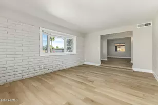 11804 N 37th Way, Phoenix, AZ 85028 - Photo 3