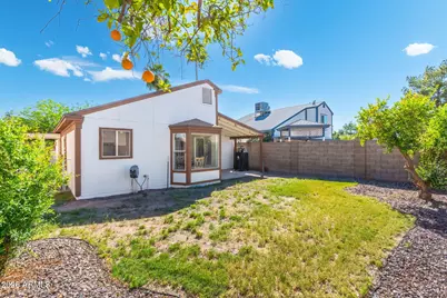 814 E Manor Drive, Chandler, AZ 85225 - Photo 17