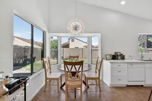 814 E Manor Dr, Chandler, AZ 85225 - Photo 9