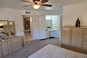 10855 W Buccaneer Dr, Sun City, AZ 85351 - Photo 9
