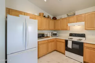 2429 E Valencia Dr, Casa Grande, AZ 85194 - Photo 13