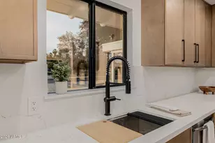 1111 W Townley Ave, Phoenix, AZ 85021 - Photo 17