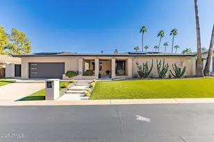 9225 N Arroya Vista Dr W, Phoenix, AZ 85028 - Photo 1