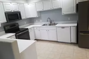 15252 N 100th St, Scottsdale, AZ 85260 - Photo 9