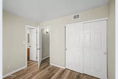 1025 E Highland Avenue #32, Phoenix, AZ 85014 - Photo 13