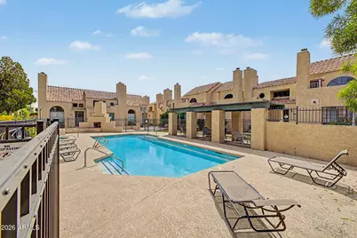1025 E Highland Avenue #32, Phoenix, AZ 85014 - Photo 3