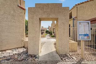 1025 E Highland Ave, Phoenix, AZ 85014 - Photo 33