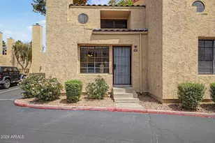 1025 E Highland Ave, Phoenix, AZ 85014 - Photo 3