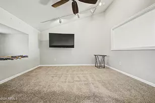 1025 E Highland Ave, Phoenix, AZ 85014 - Photo 21