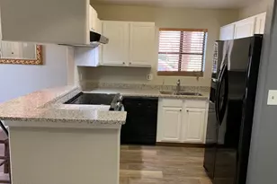 1025 E Highland Ave, Phoenix, AZ 85014 - Photo 9