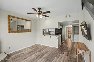 1025 E Highland Ave, Phoenix, AZ 85014 - Photo 7