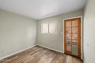1025 E Highland Ave, Phoenix, AZ 85014 - Photo 15