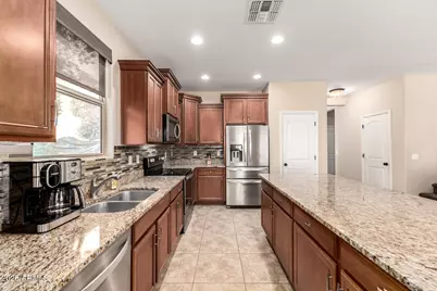 15794 W Jenan Drive, Surprise, AZ 85379 - Photo 19