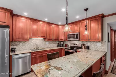 5525 E Thomas Road #E3, Phoenix, AZ 85018 - Photo 1