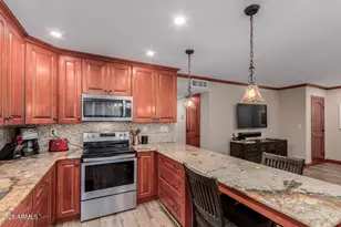 5525 E Thomas Rd, Phoenix, AZ 85018 - Photo 11