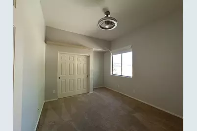 26041 N Fernbush, Phoenix, AZ 85083 - Photo 11
