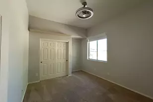 26041 N Fernbush, Phoenix, AZ 85083 - Photo 11