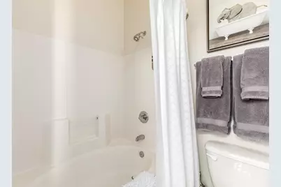 2250 E Deer Valley Road #Unit 15, Phoenix, AZ 85024 - Photo 15