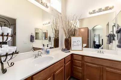 2250 E Deer Valley Road #Unit 15, Phoenix, AZ 85024 - Photo 13