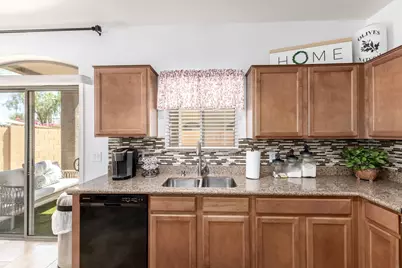 2250 E Deer Valley Road #Unit 15, Phoenix, AZ 85024 - Photo 5